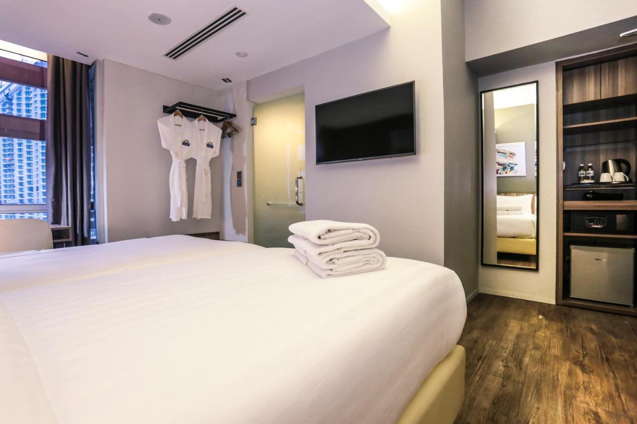 Days Hotel & Suites By Wyndham Kl - Chan Sow Lin Mrt Or Lrt Kuala Lumpur Exterior photo